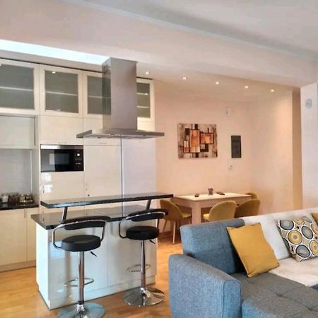 Stylish -Modern Apartment Heart Of Marousi Athen Exterior foto
